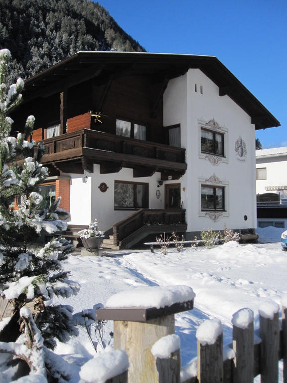 Апартаменты Haus Walch Йерценс Экстерьер фото